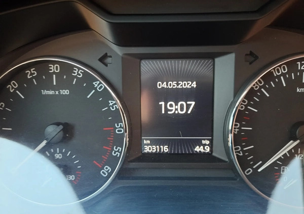 Skoda Octavia cena 43000 przebieg: 303116, rok produkcji 2016 z Łęczna małe 154